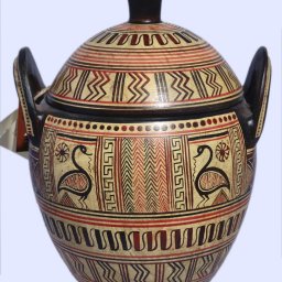 Boeotian pyxis with geometric decoration 1